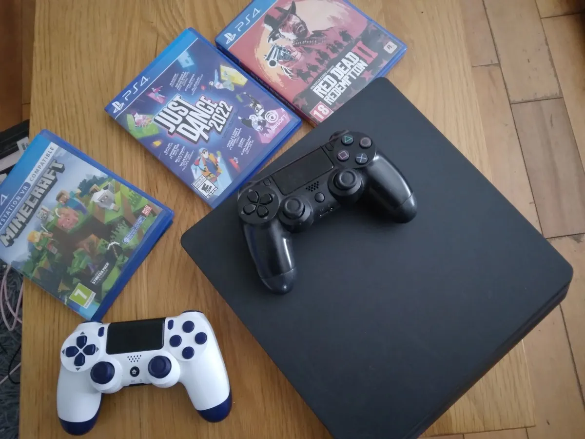 Ps4+:VR set - Image 2