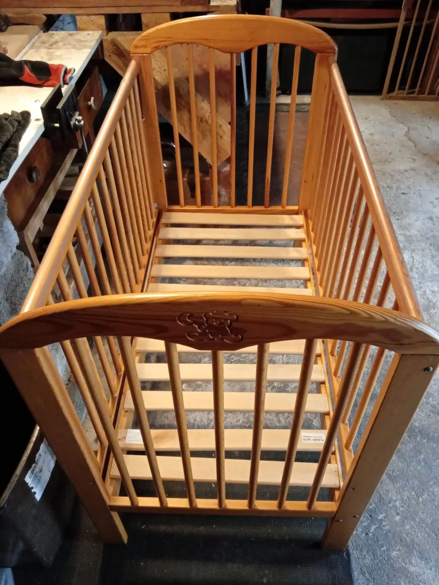 Child's Cot - Image 1