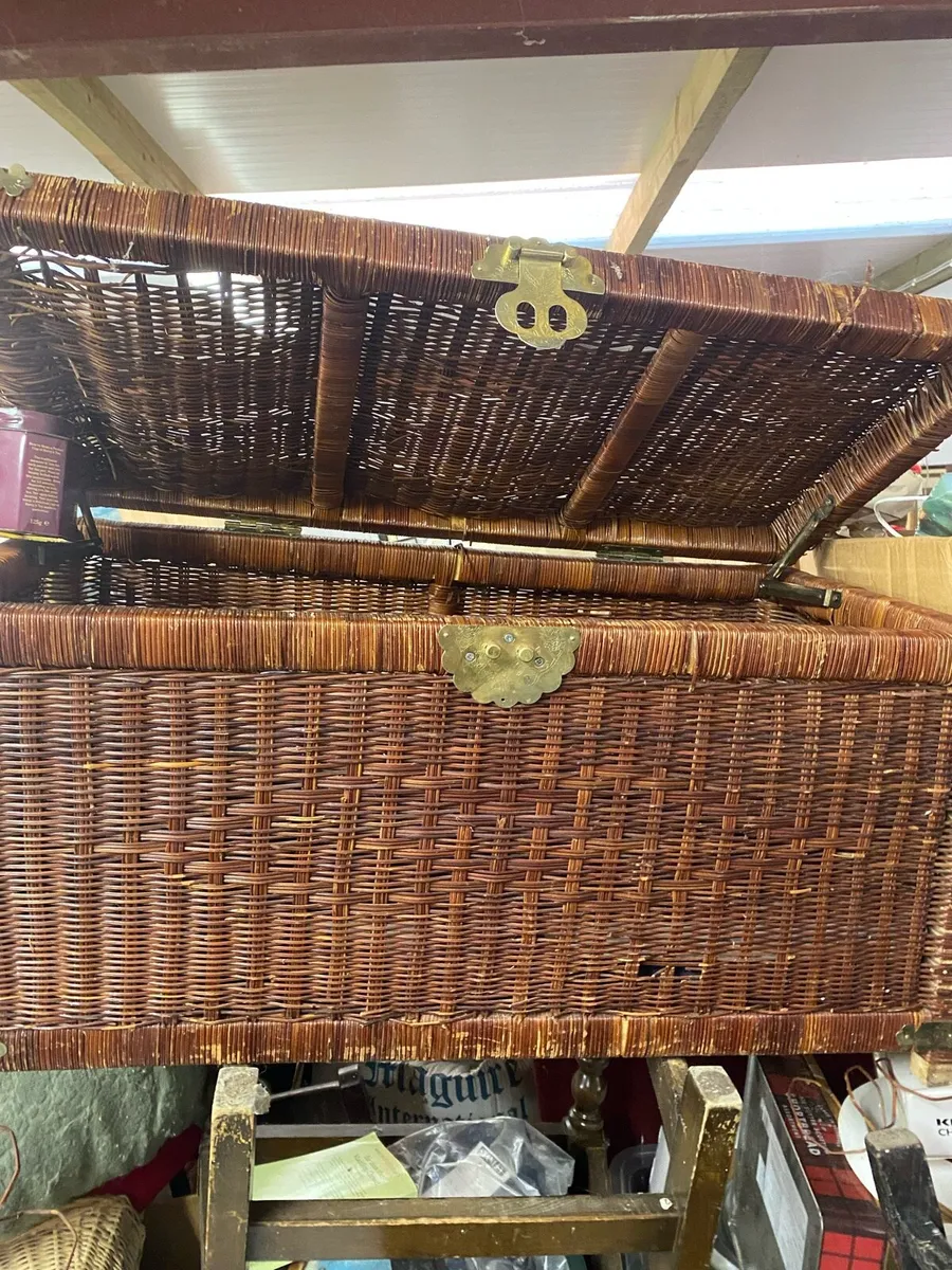 Vintage trunk - Image 1