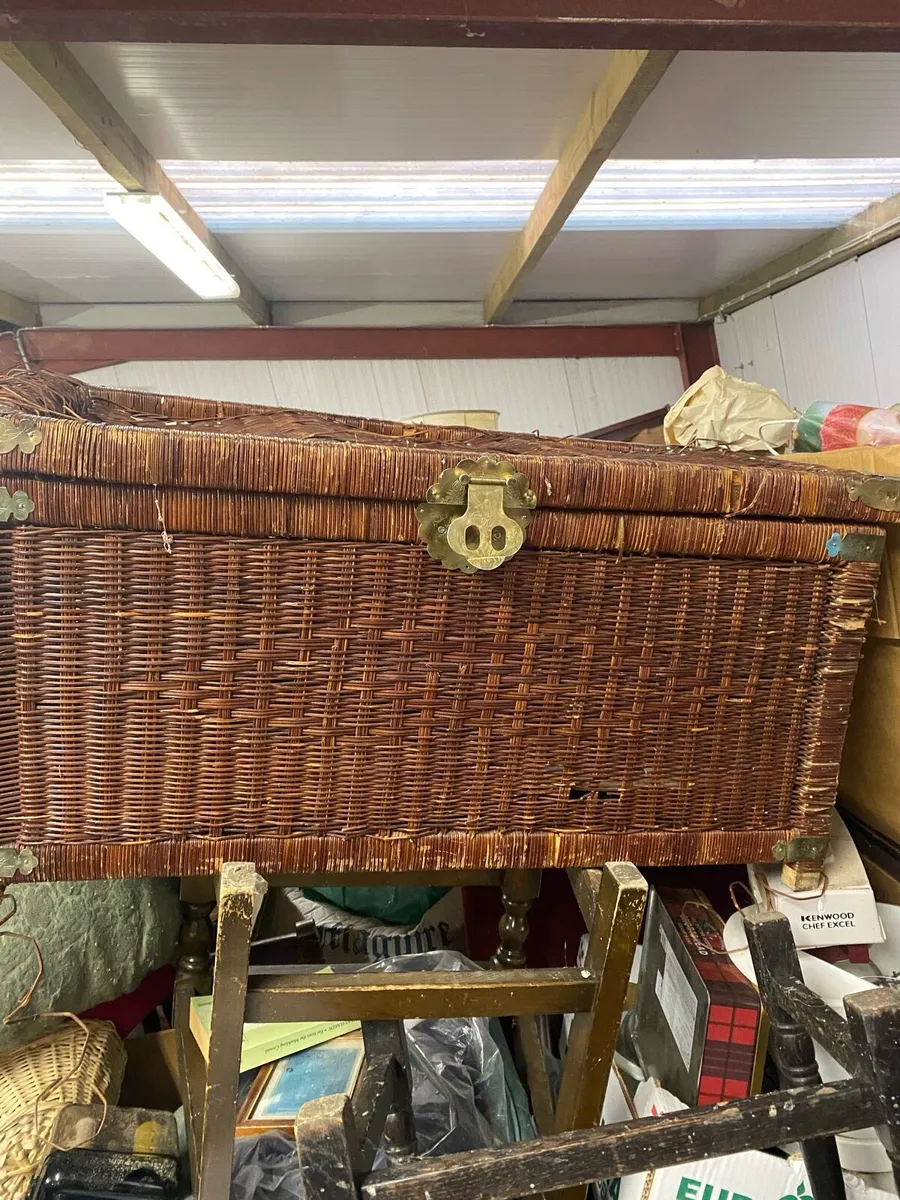 Vintage trunk - Image 2