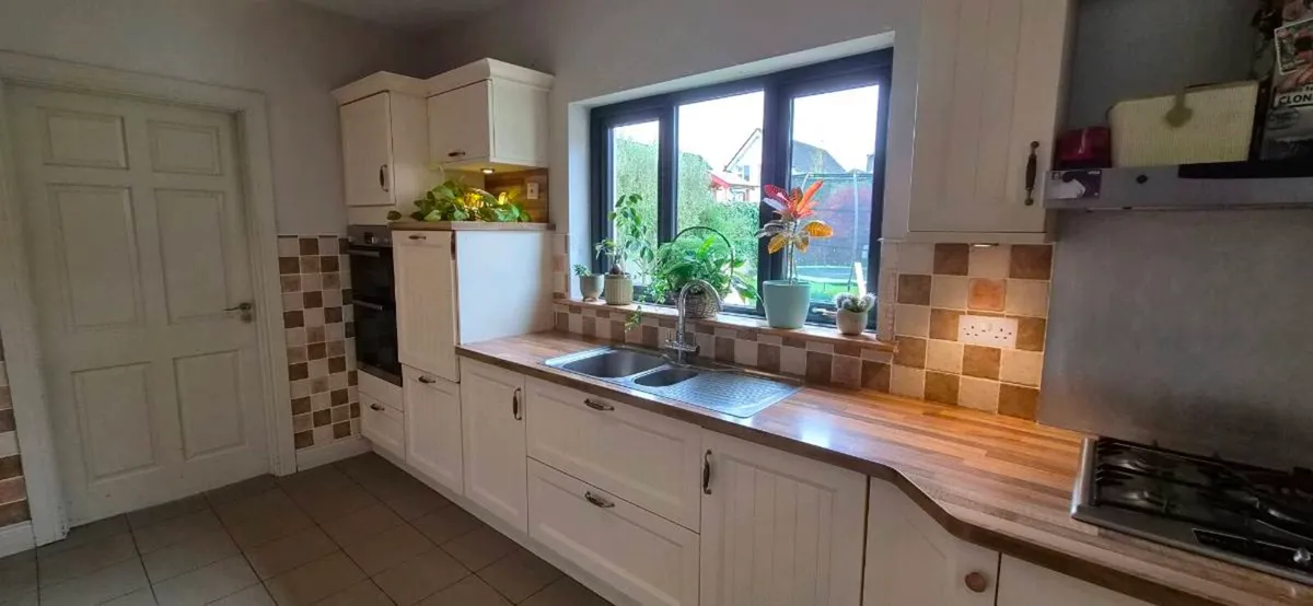 Kitchen, Utility and Appliances - Image 4