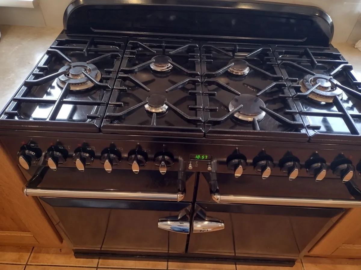 Stanley Supreme deluxe Gas electric cooker - Image 1