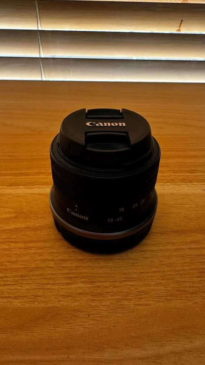 Canon EOS R50 Camera Bundle RF 24-70mm F2.8 L 4 - Image 4
