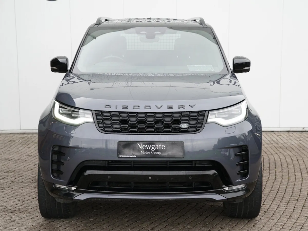 Land Rover Discovery 3.0 D350 Dynamic HS - Image 3