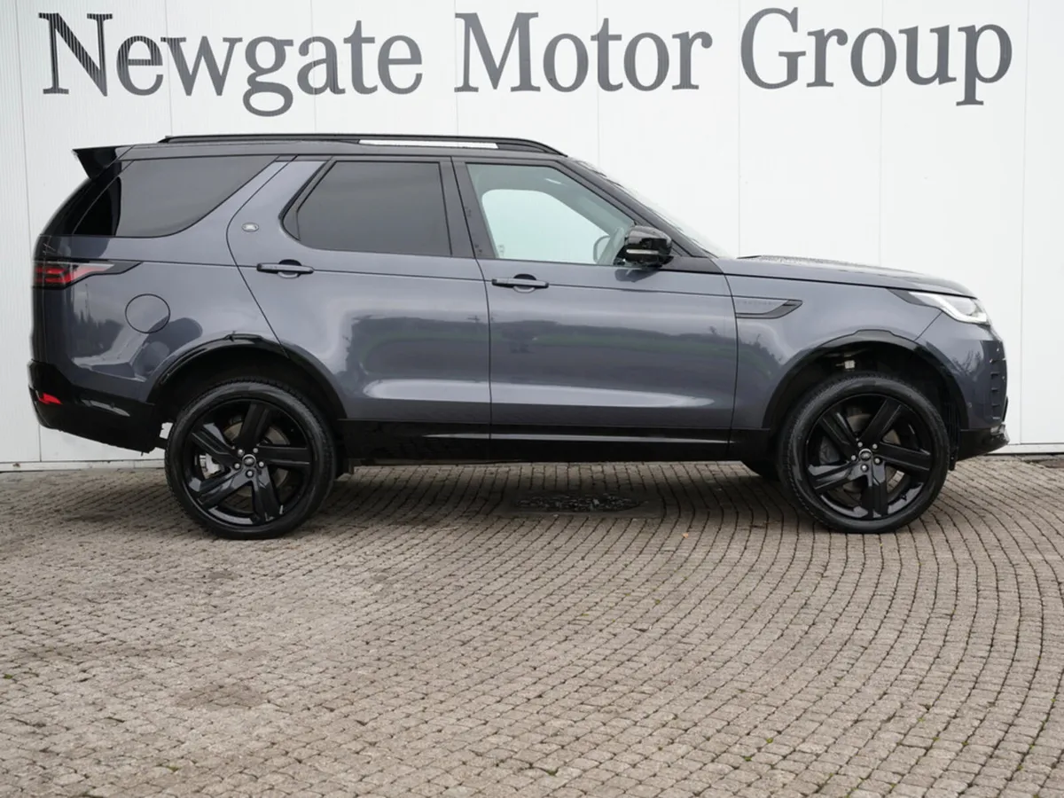 Land Rover Discovery 3.0 D350 Dynamic HS - Image 4
