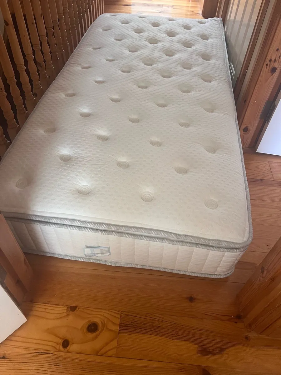 Single Bed with Mattress - Image 2