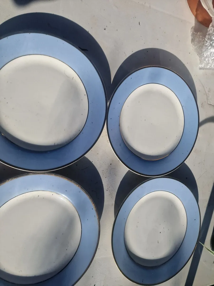 Pottery. - Image 1