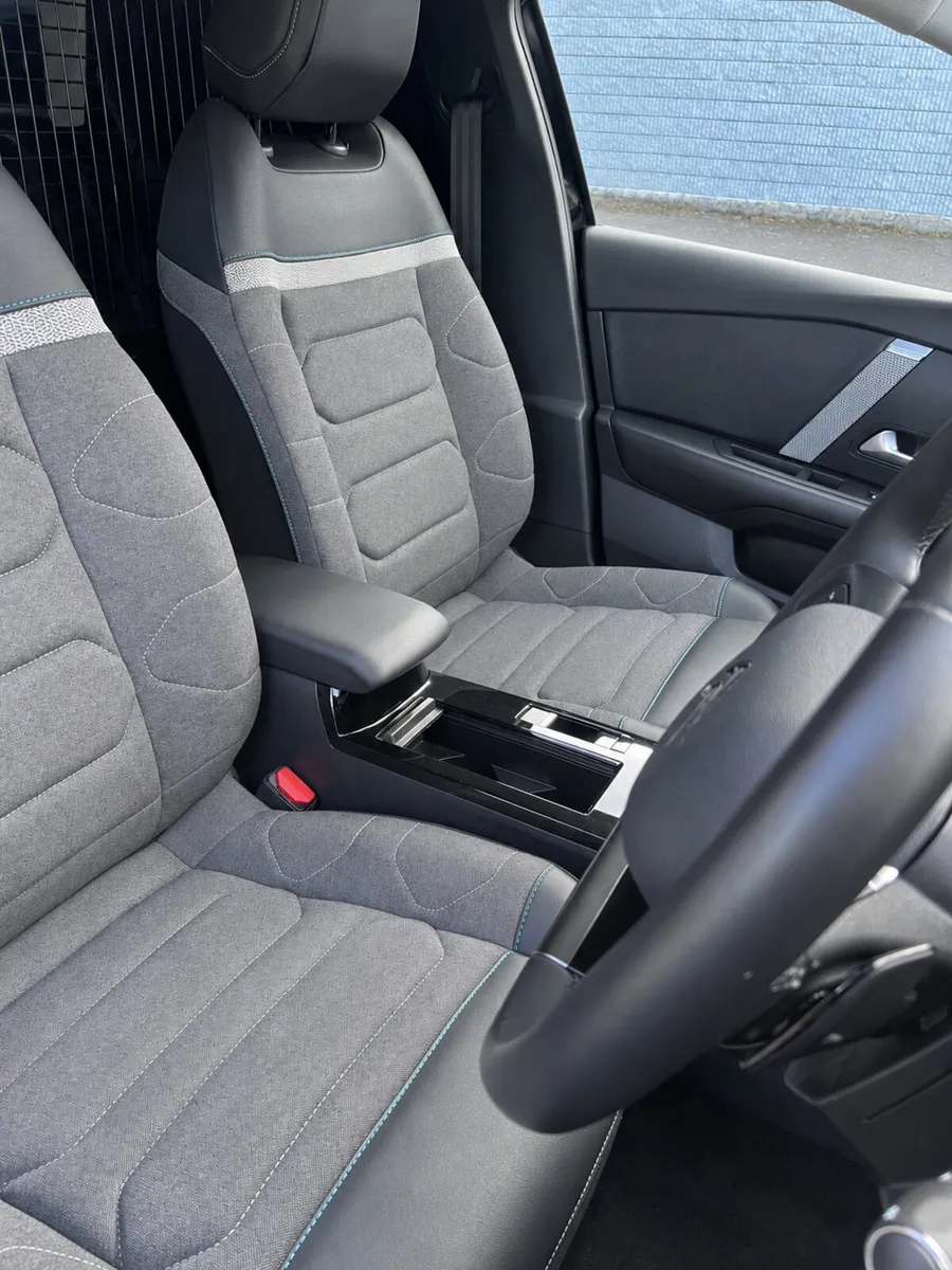232 Citroen C4 C-Series Automatic Commercial - Image 4