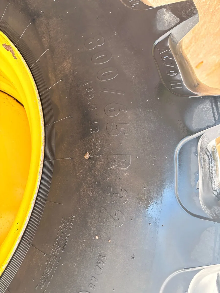 John Deere Tractor Wheels & Tyres - Image 4