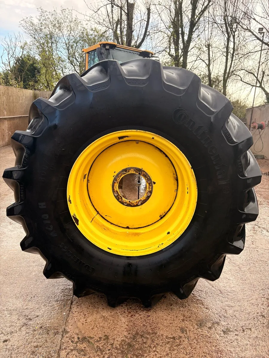 John Deere Tractor Wheels & Tyres - Image 2