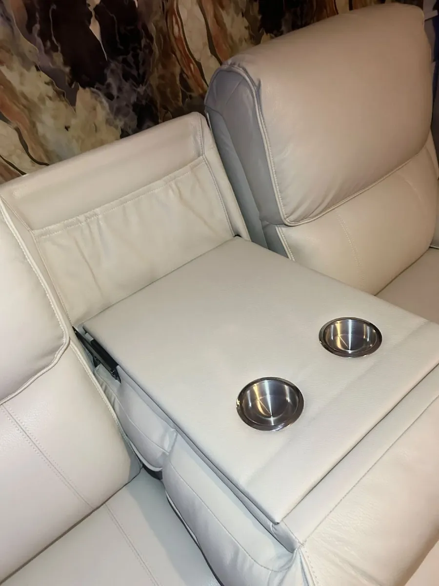 Brand New 3&2 seater electric recliner sofas cream - Image 4