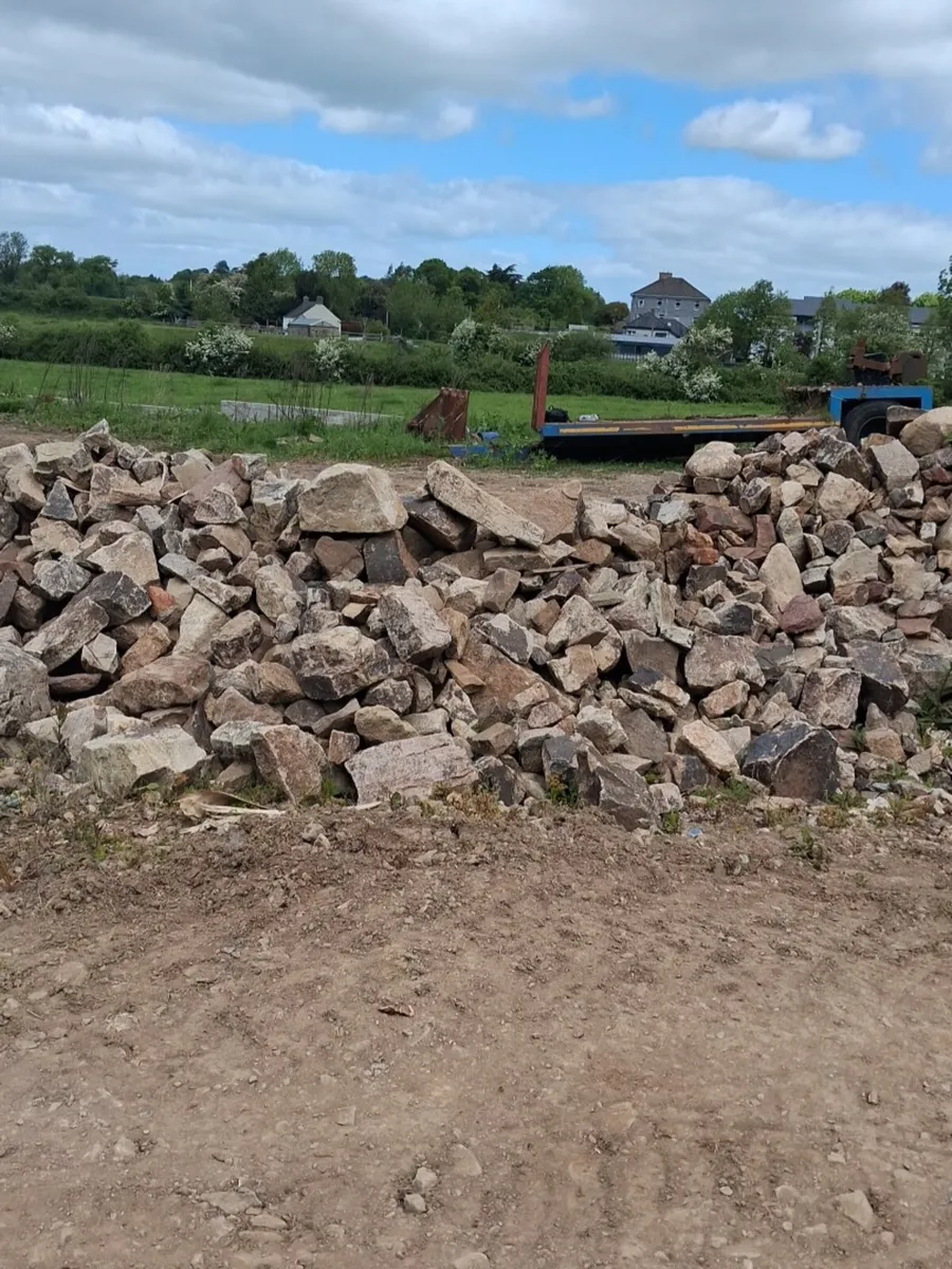 Building. STONE - Image 3