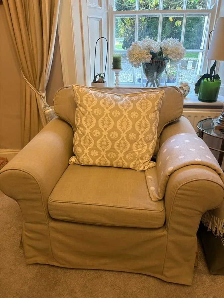 Armchair - Image 1