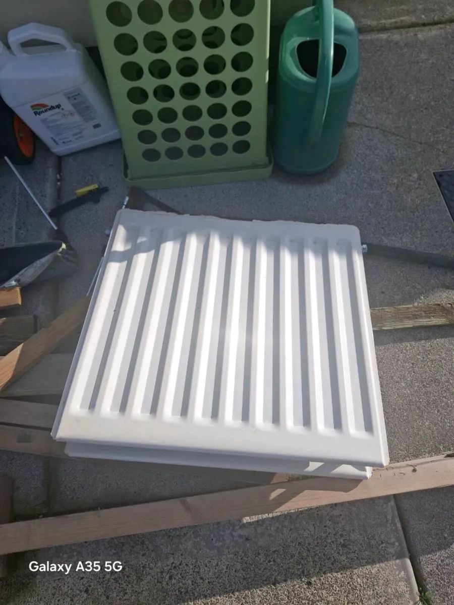 Bathroom Sanitary Ware, Radiators & Internal Doors - Image 2