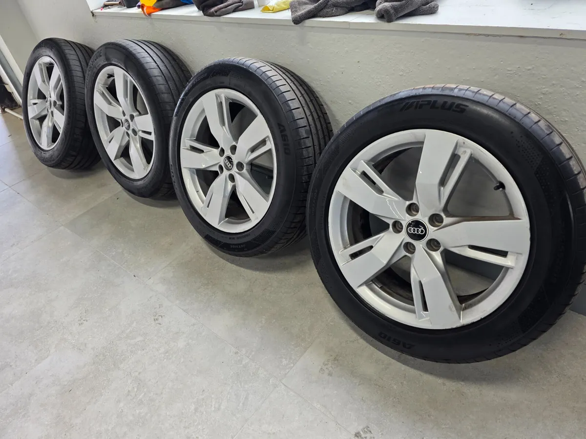 2022 Audi Q5 S-Line 19" Alloys - Good Tyres - Image 2