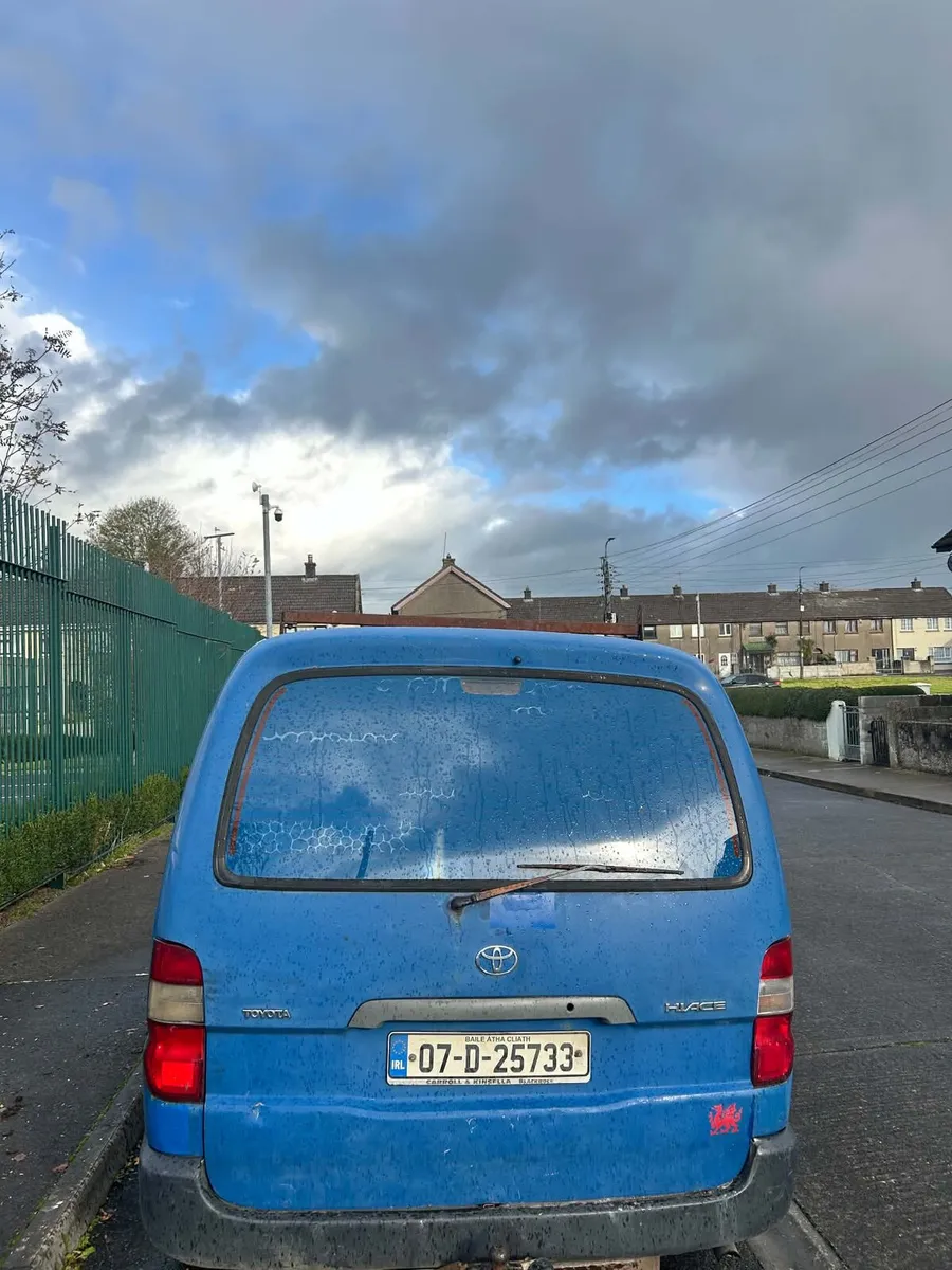 Toyota hiace - Image 4