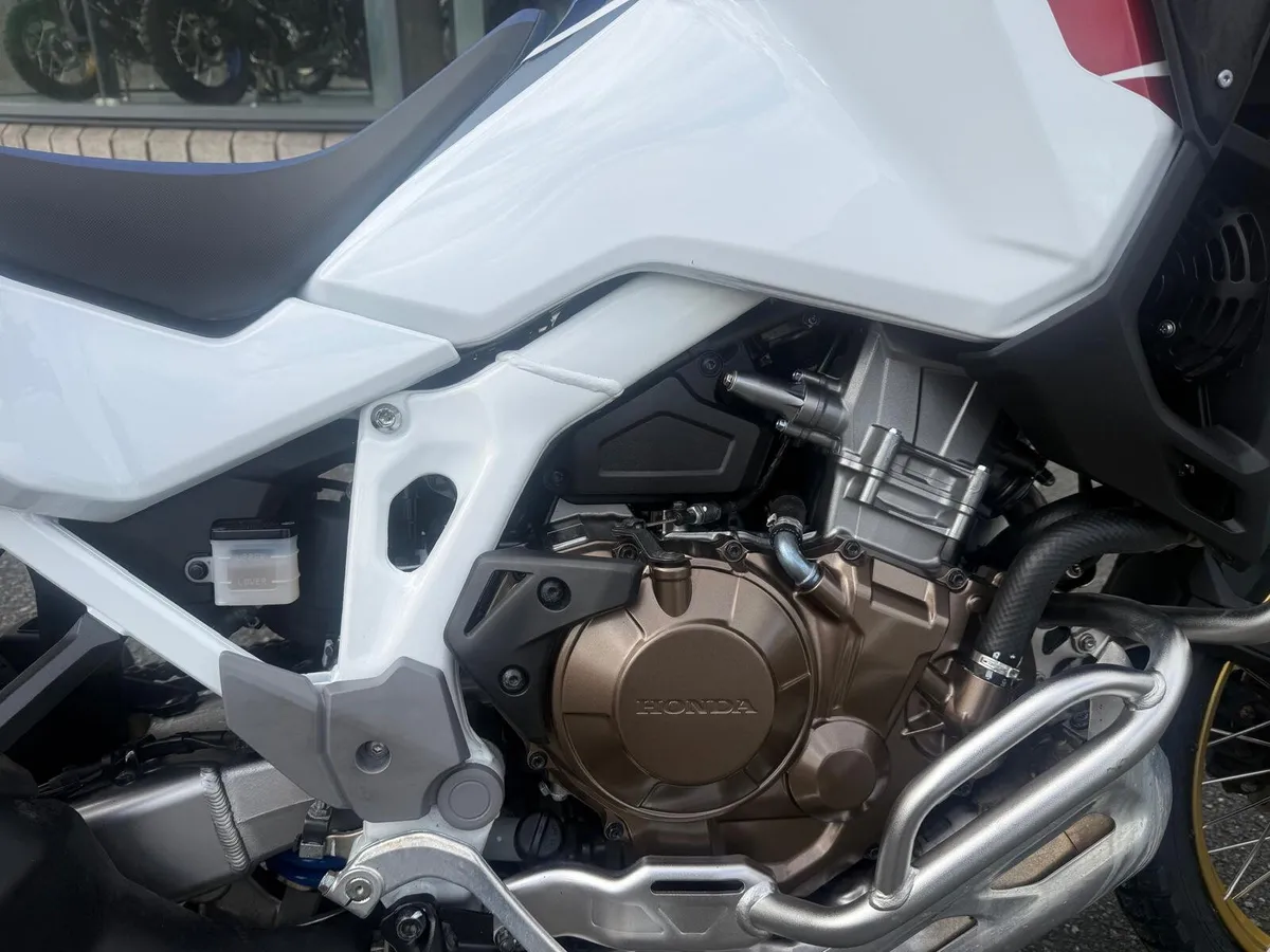 2024 Honda CRF1100L Africa Twin Adventure Sports - Image 3