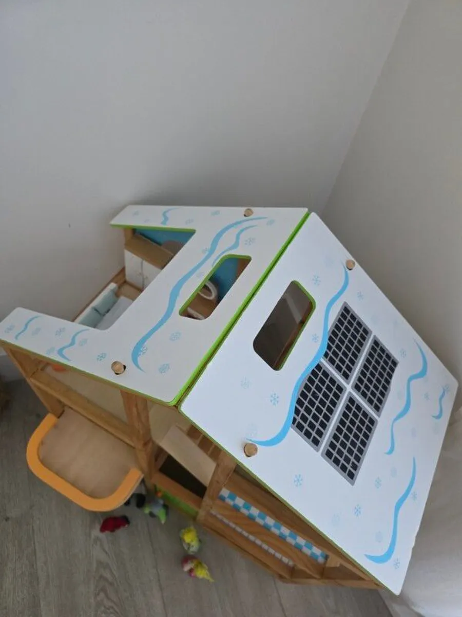 Hape Wooden Toy House - Image 3