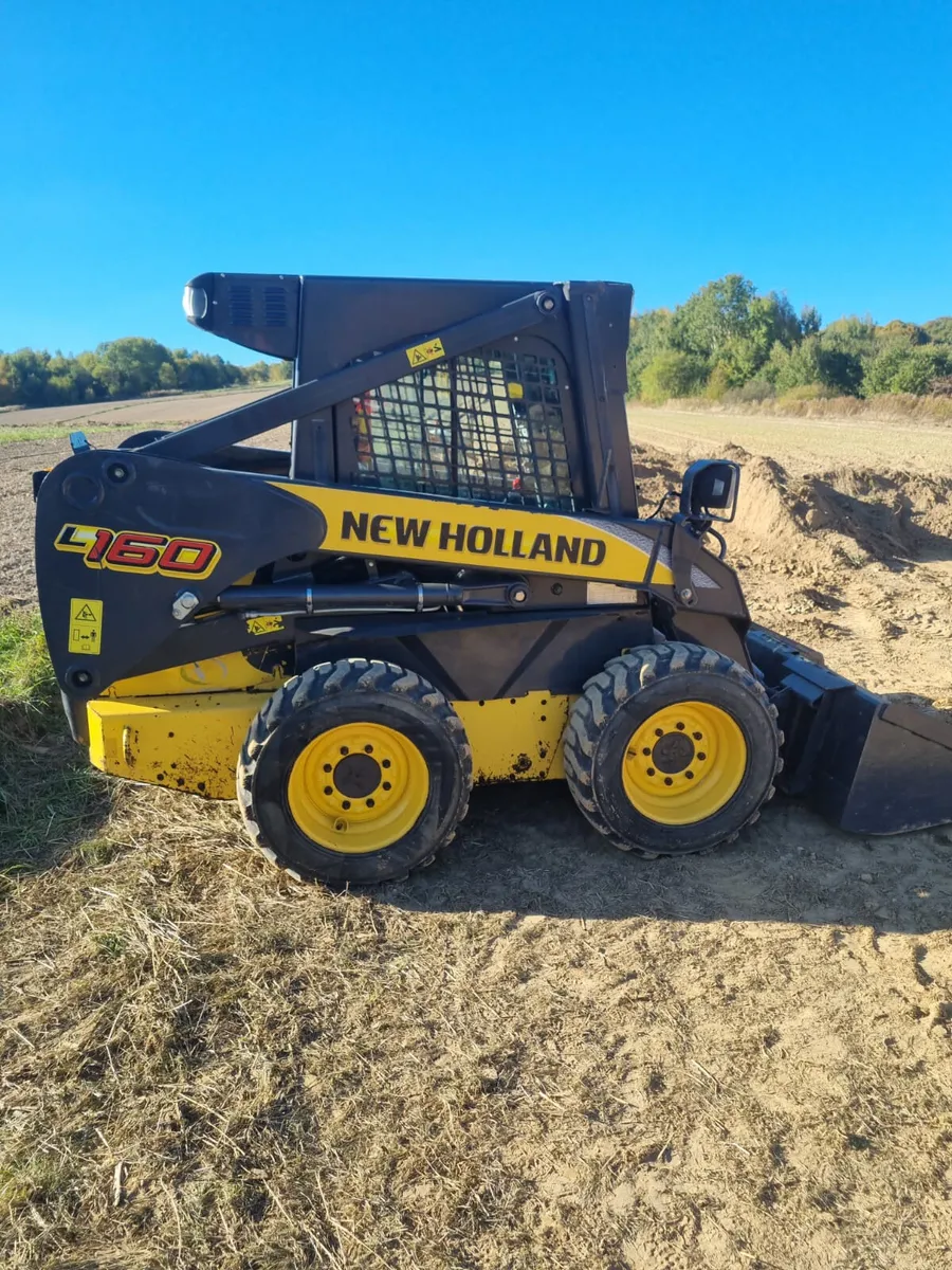 New holland skidsteer - Image 1