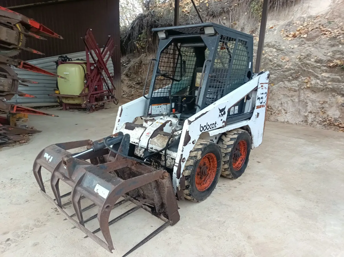 Bobcat skidsteer - Image 2