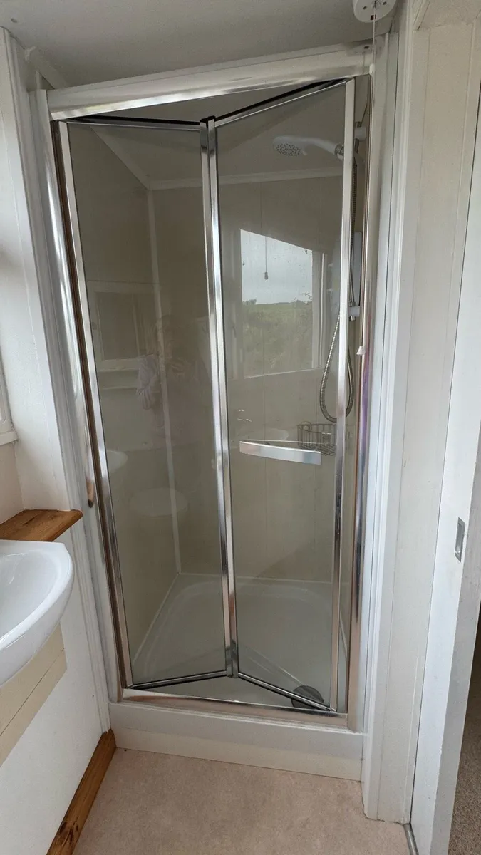 Shower Cabin – Great Condition - Image 2