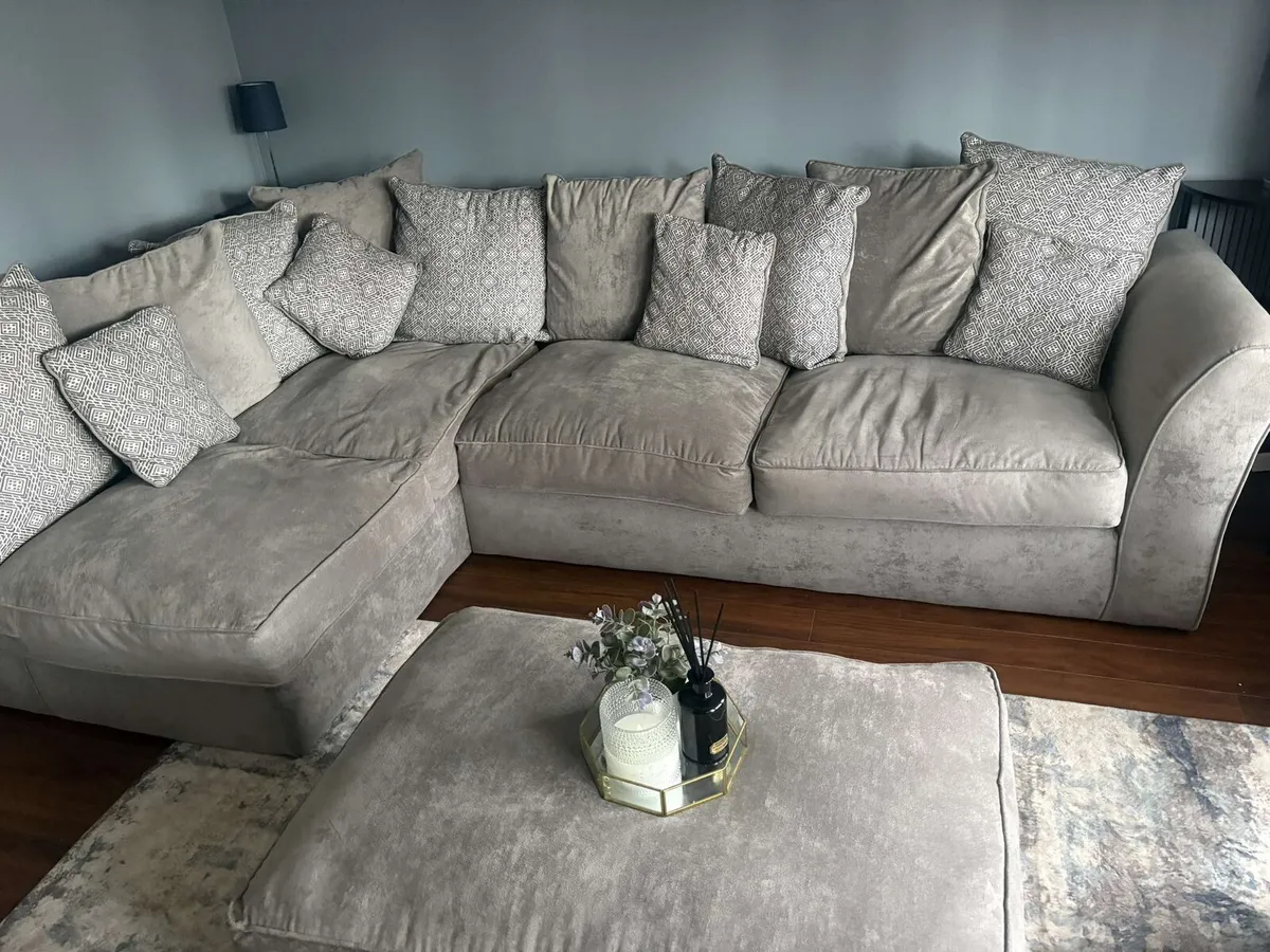 Left hand corner couch and pouf - Image 2