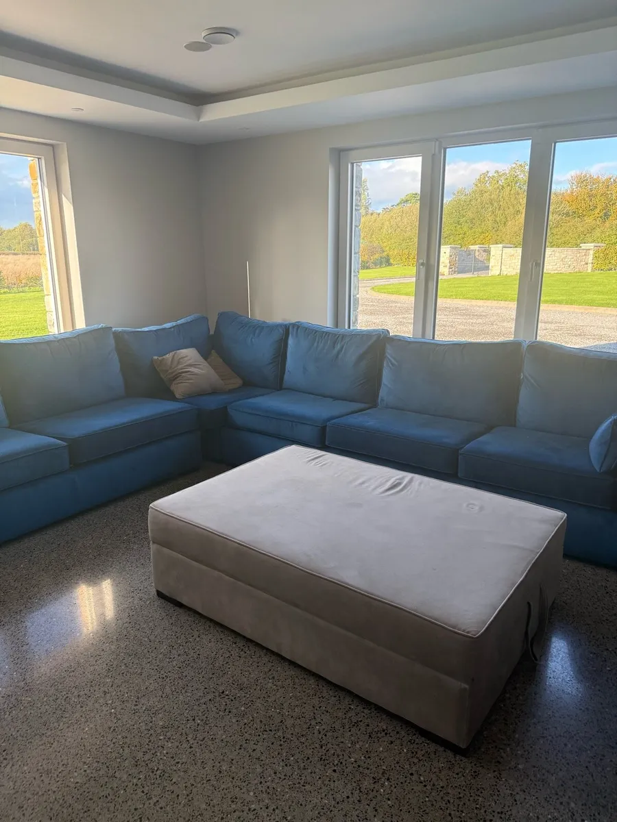 Sofa - Image 3
