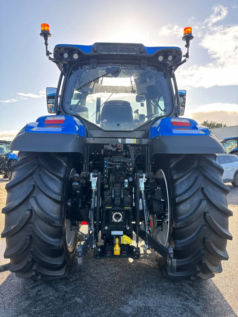 New Holland T6.180 Electro Command-240hrs - Image 4