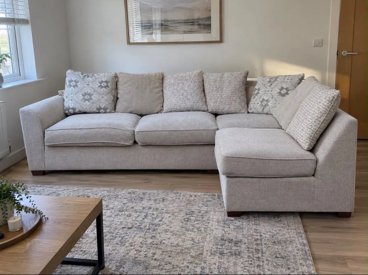 Harvey norman corner sofa/ l shaped couch - Image 1