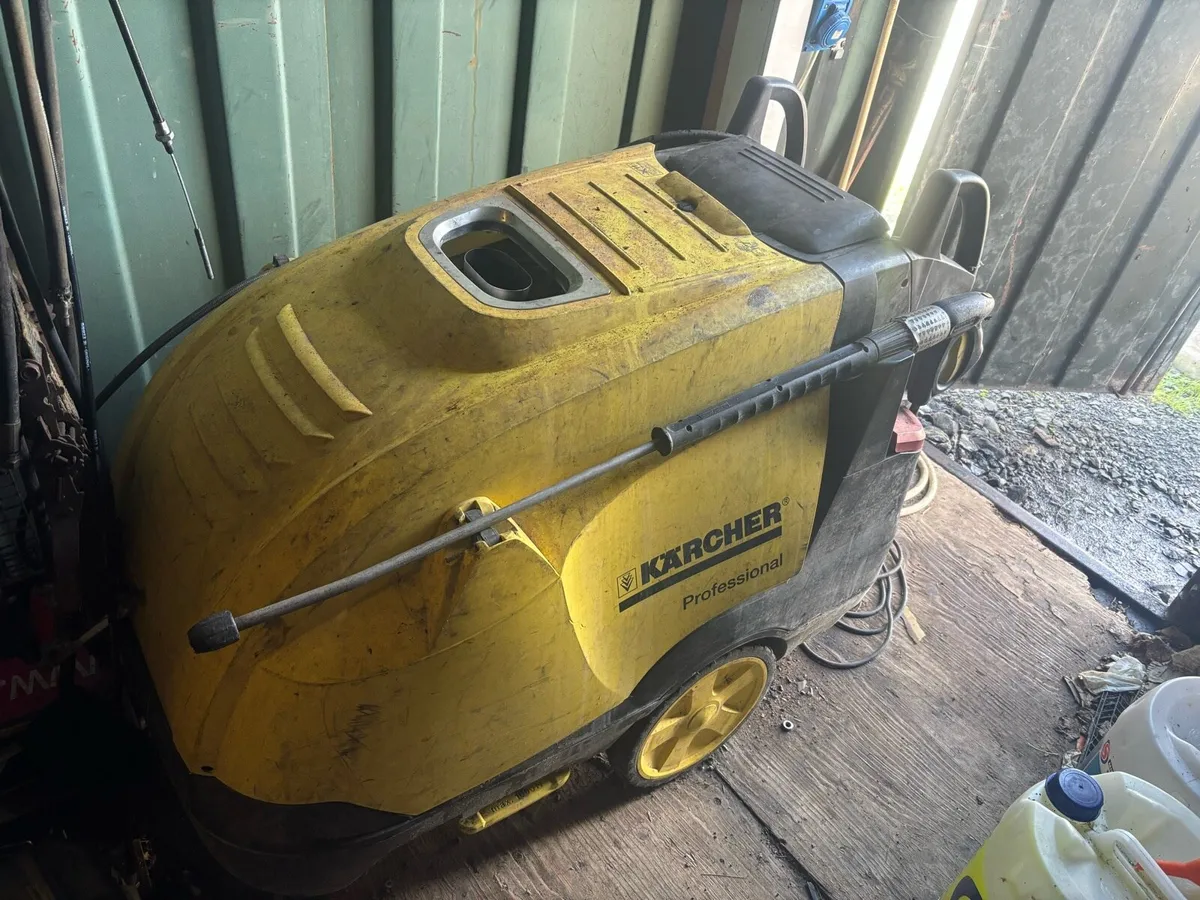 Karcher hot wash power washer - Image 1