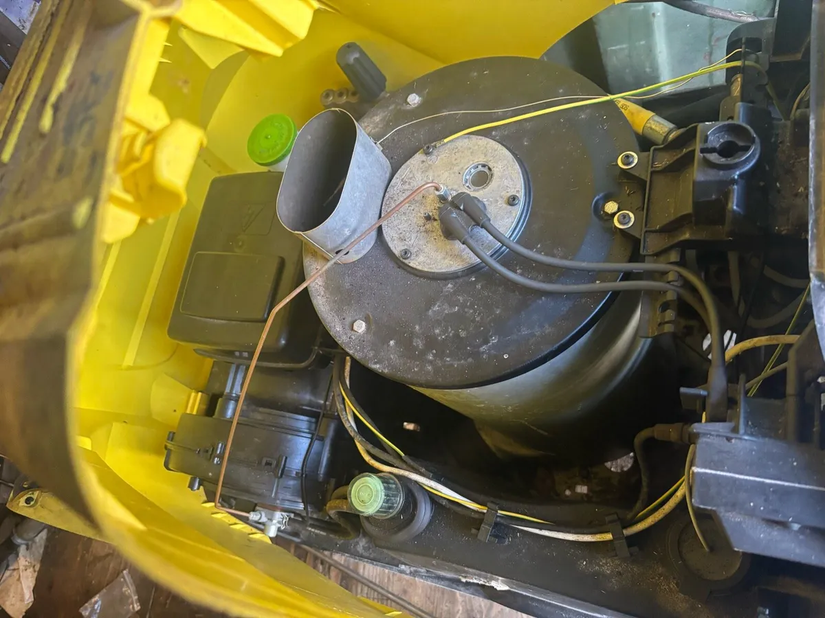 Karcher hot wash power washer - Image 3