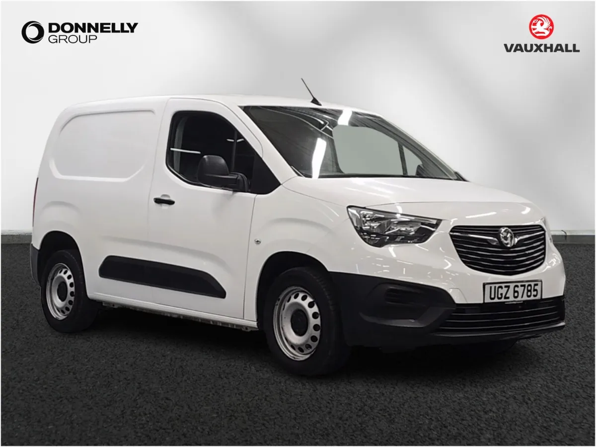 Vauxhall Combo Cargo 2300 1.5 Turbo D 100ps H1 Dyn - Image 1