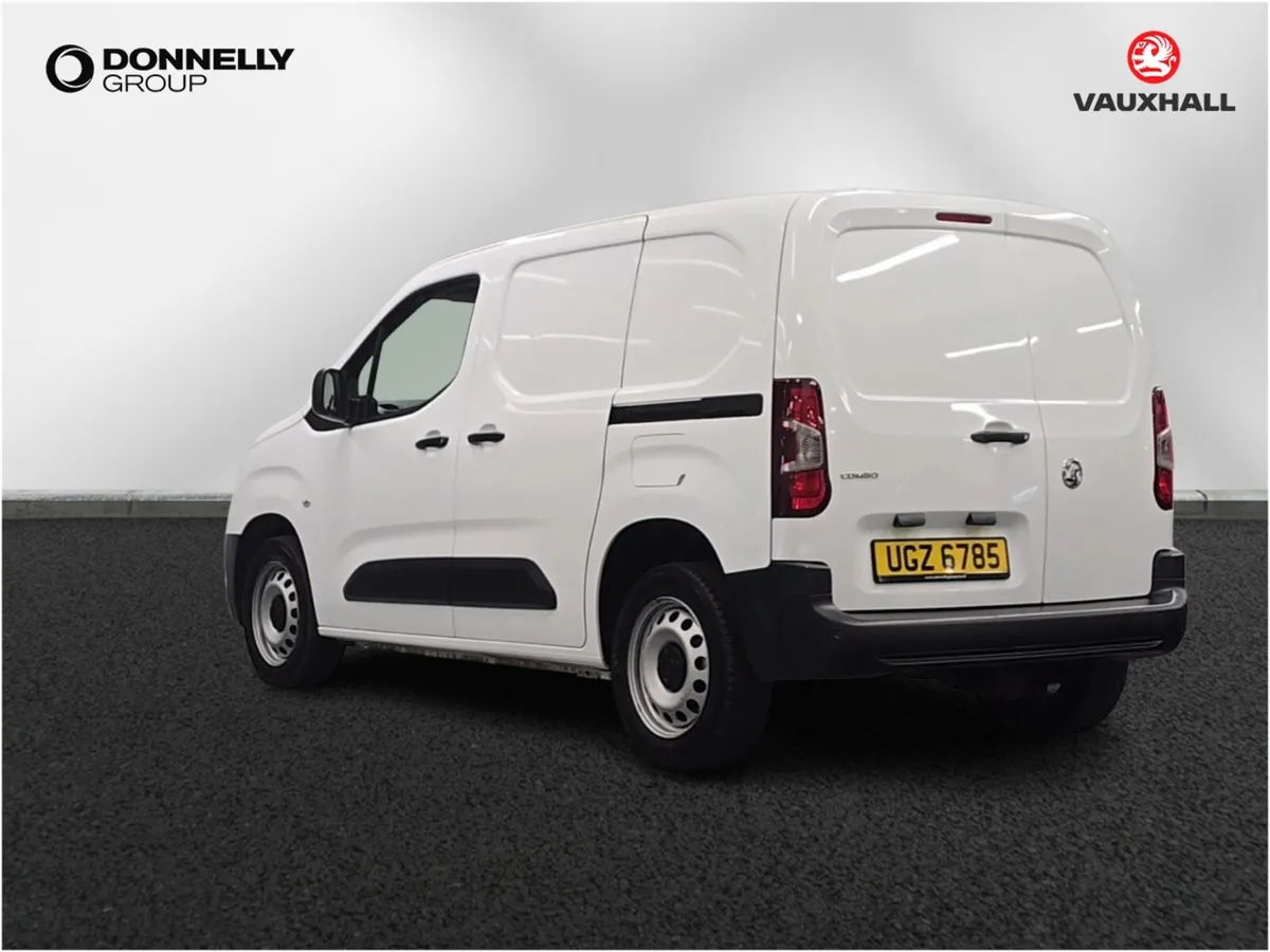 Vauxhall Combo Cargo 2300 1.5 Turbo D 100ps H1 Dyn - Image 2