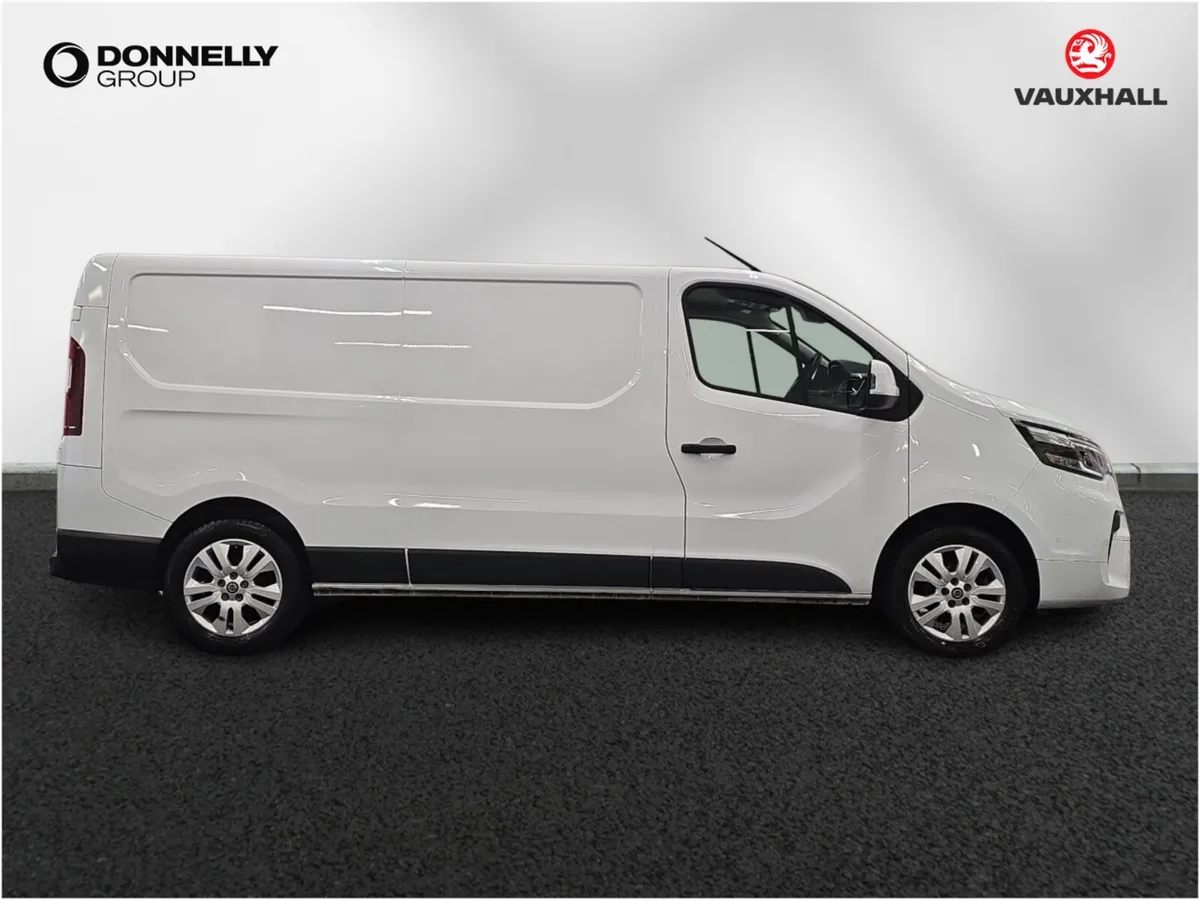 Nissan Primastar 2.0 dCi 110ps H1 Tekna Van - Image 3