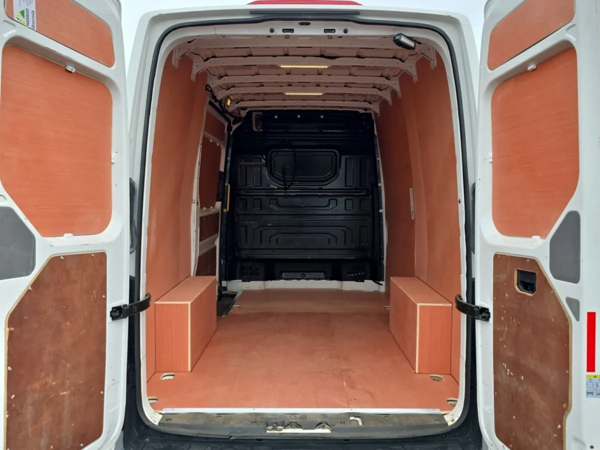 Volkswagen Crafter 2.0 TDI 140PS Startline High Ro - Image 4