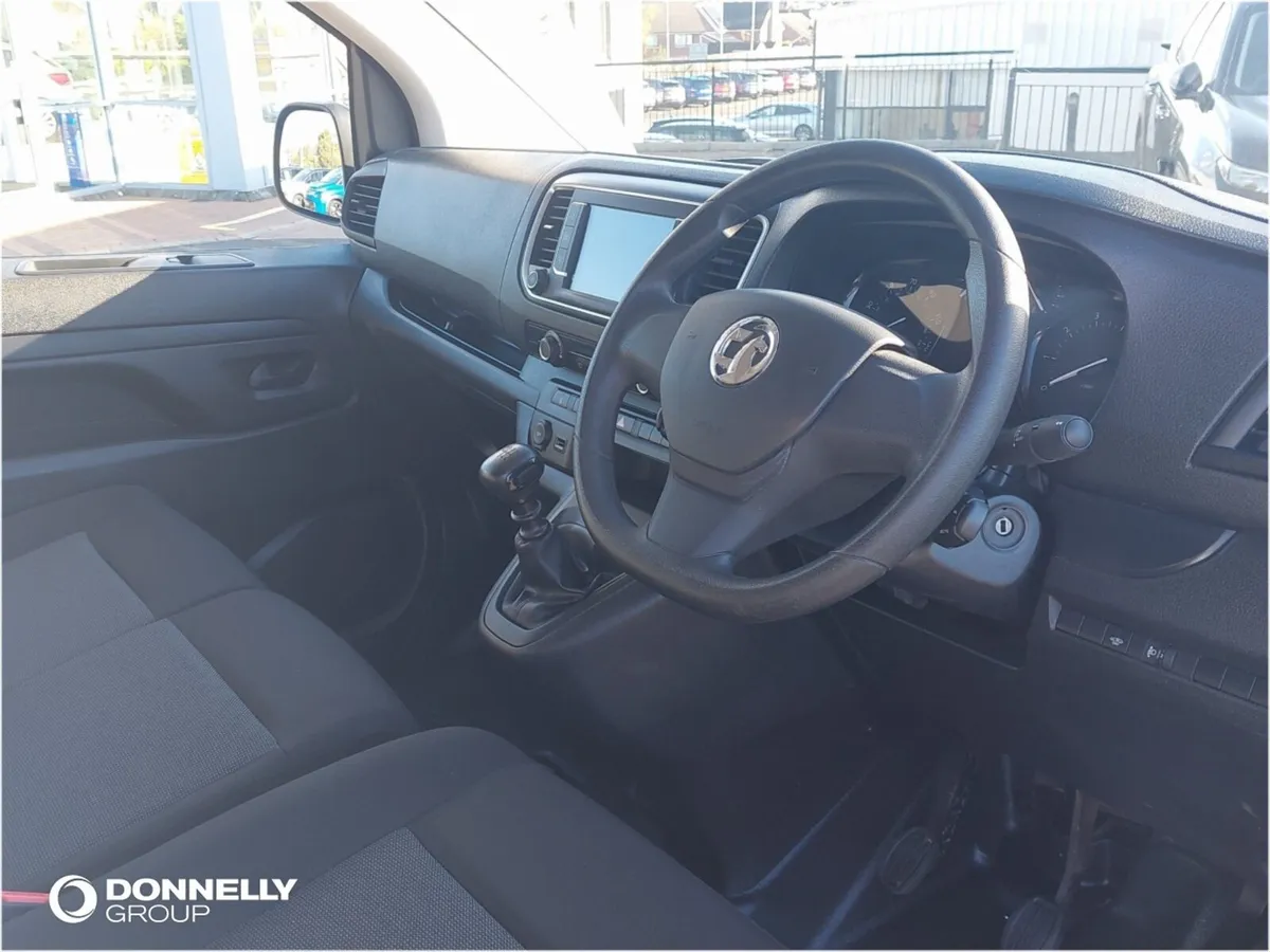 Vauxhall Vivaro 2900 1.5d 100PS Pro H1 Van - Image 4