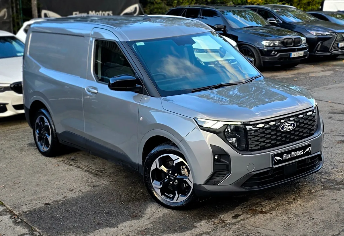 🔥 2026 Ford Transit Courier Limited EV NO VAT - Image 3