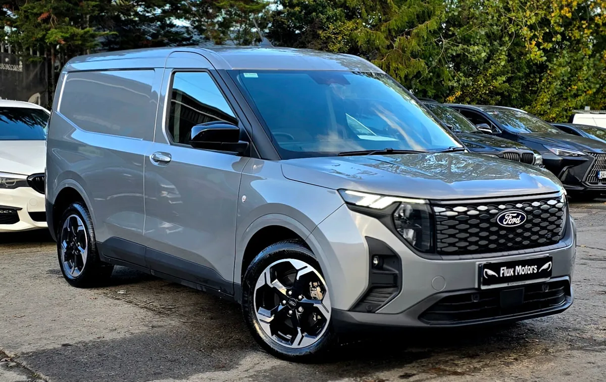 🔥 2026 Ford Transit Courier Limited EV NO VAT - Image 2