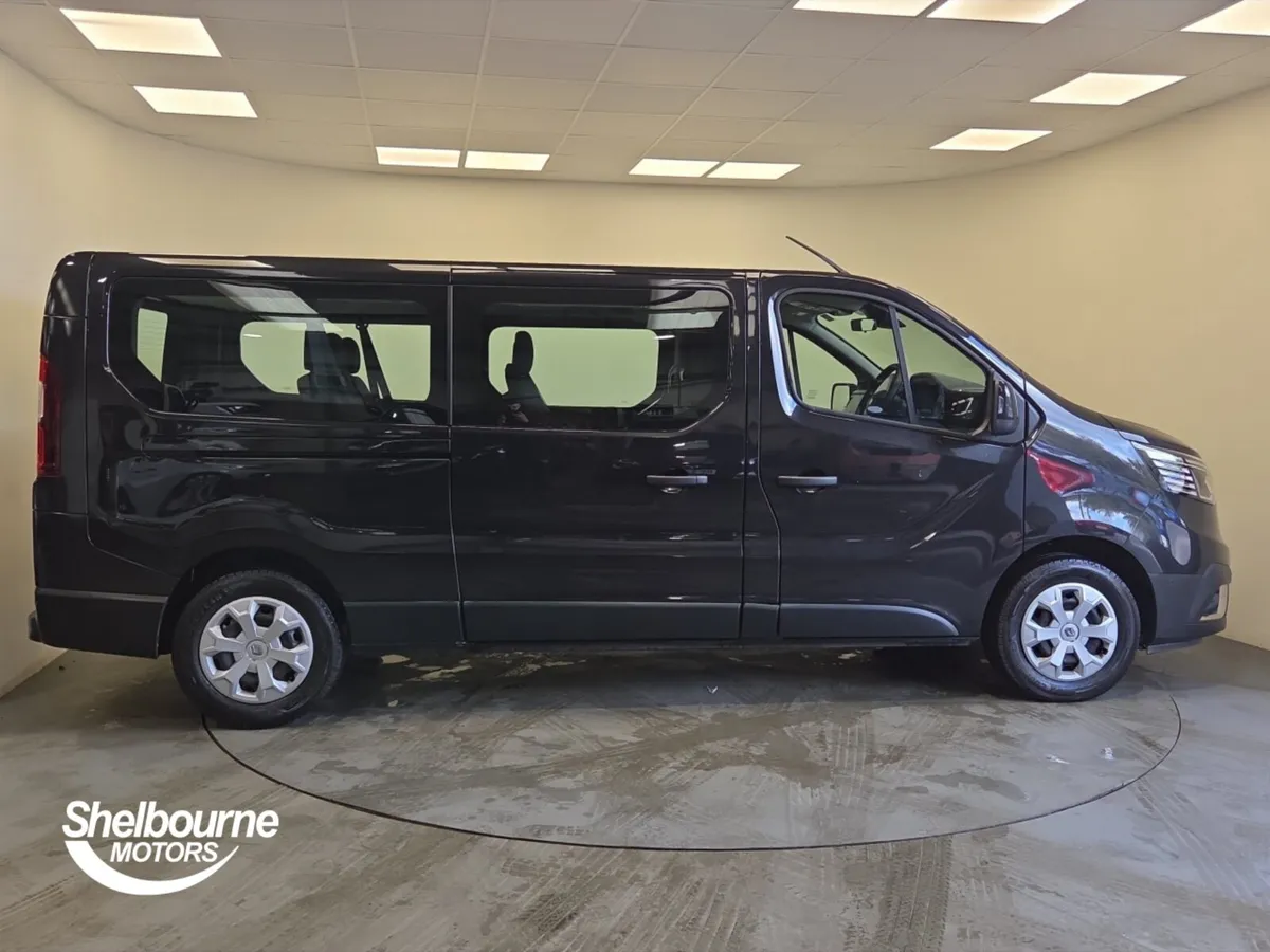 Renault Trafic LL30 Blue dCi 150 Advance 9 Seater - Image 3