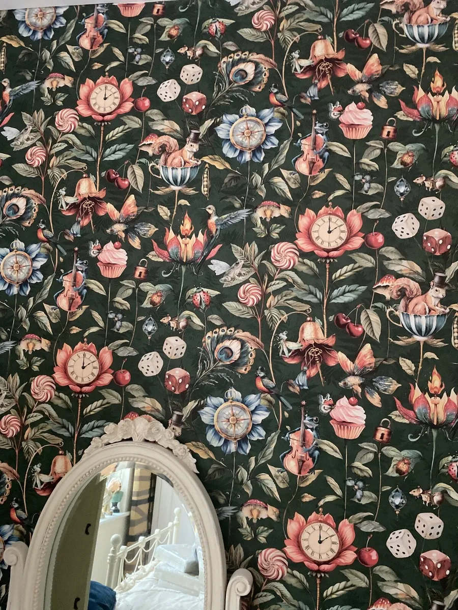 Wallpaper - Image 1