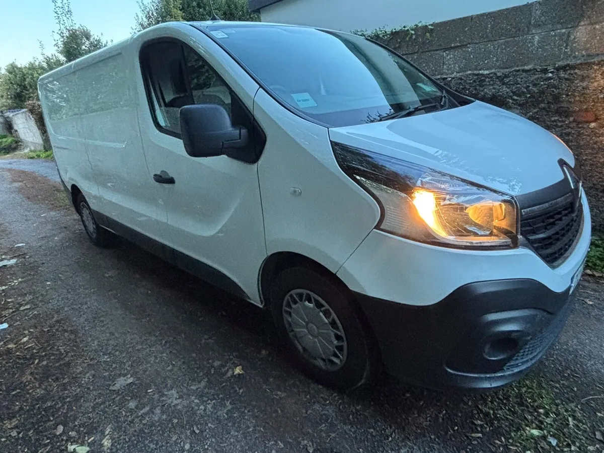 2021 RENAULT TRAFFIC **SMALL MILEAGE** - Image 1