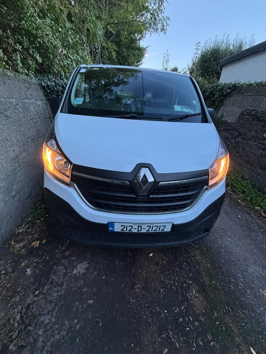 2021 RENAULT TRAFFIC **SMALL MILEAGE** - Image 2