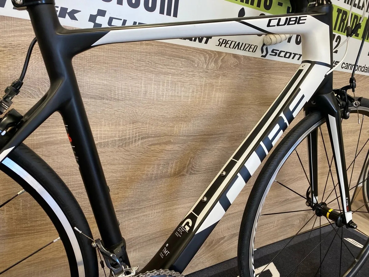 Cube attain race (like new) full carbon - Image 4