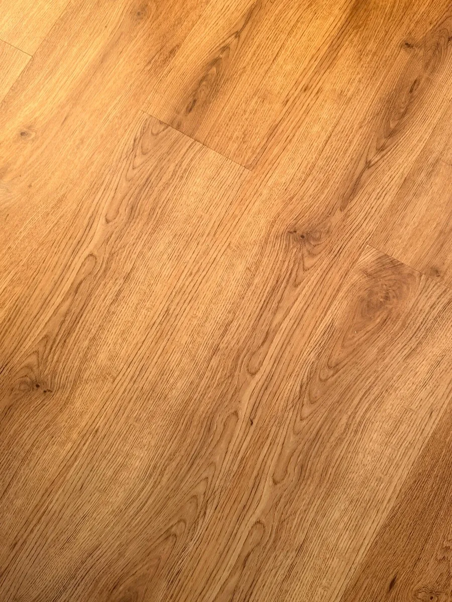 Luxury Vinyl Flooring 6.92m² + Extras - Image 4
