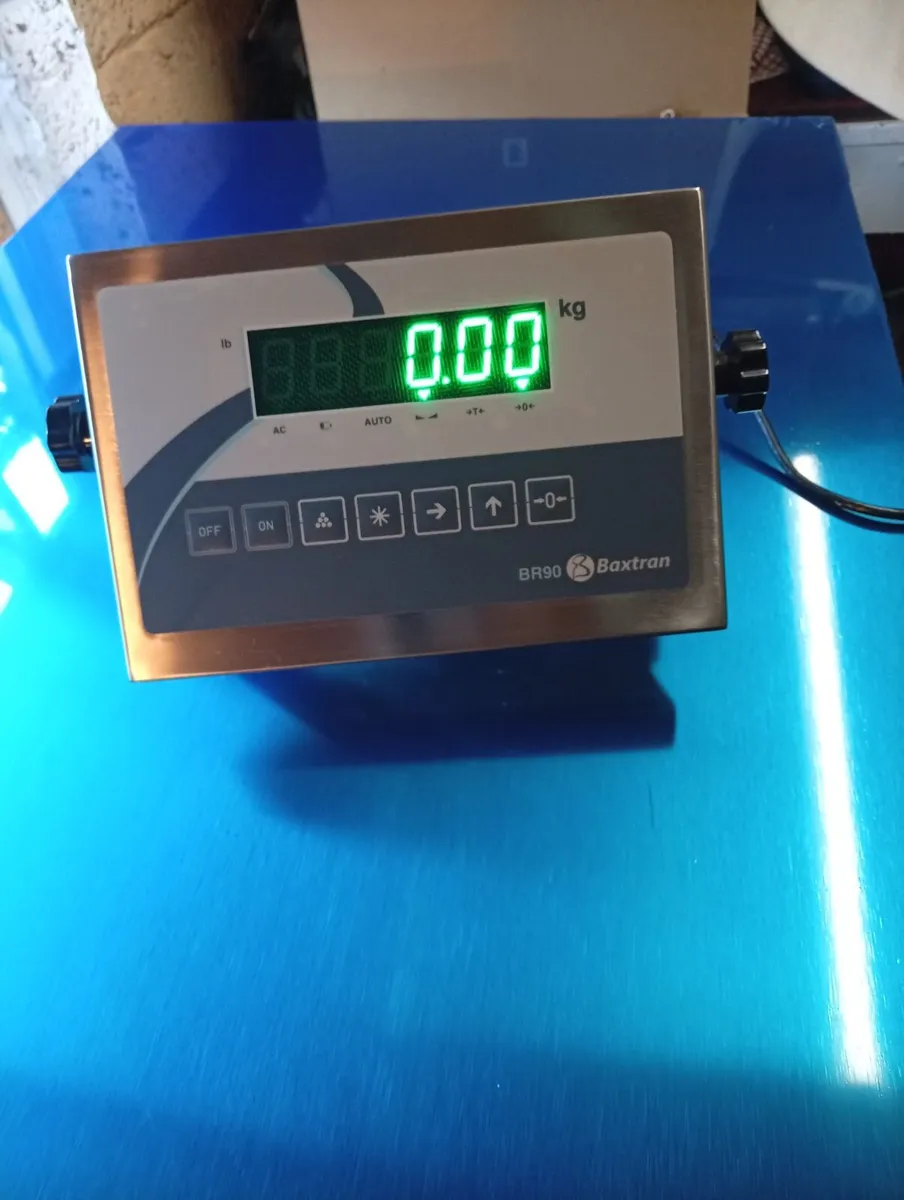 NEW..Large platform weighing scales - Image 1