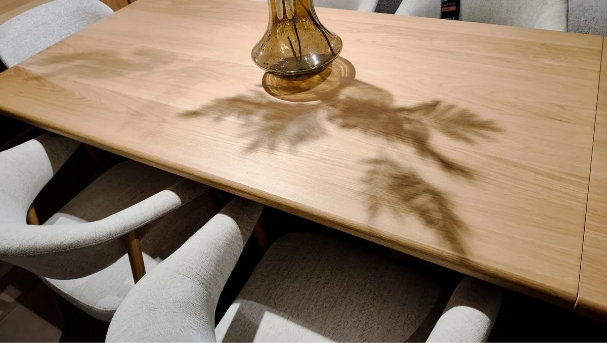 180cm Oak Dining Table Like New - Image 2