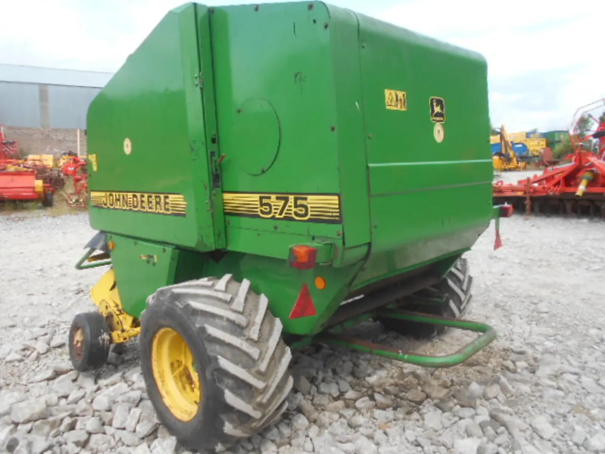 JOHN DEERE 575 CHOPPER BALER, OUT OF SEASON - Image 4