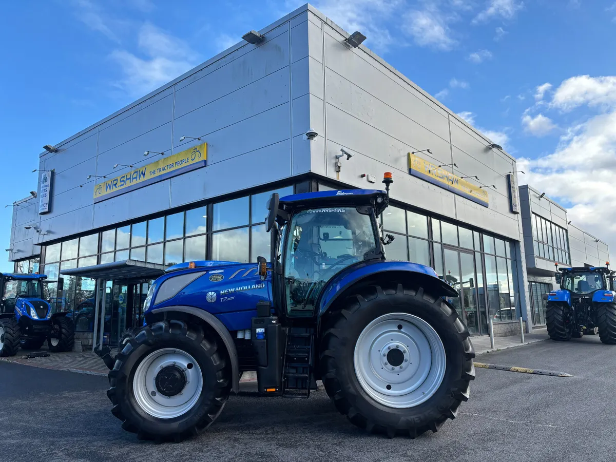 New Holland T7.225 Blue Power-1617hrs - Image 1