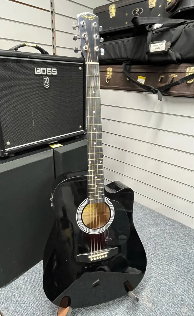 Squier Fender Electro Acoustic Guitar - Image 1