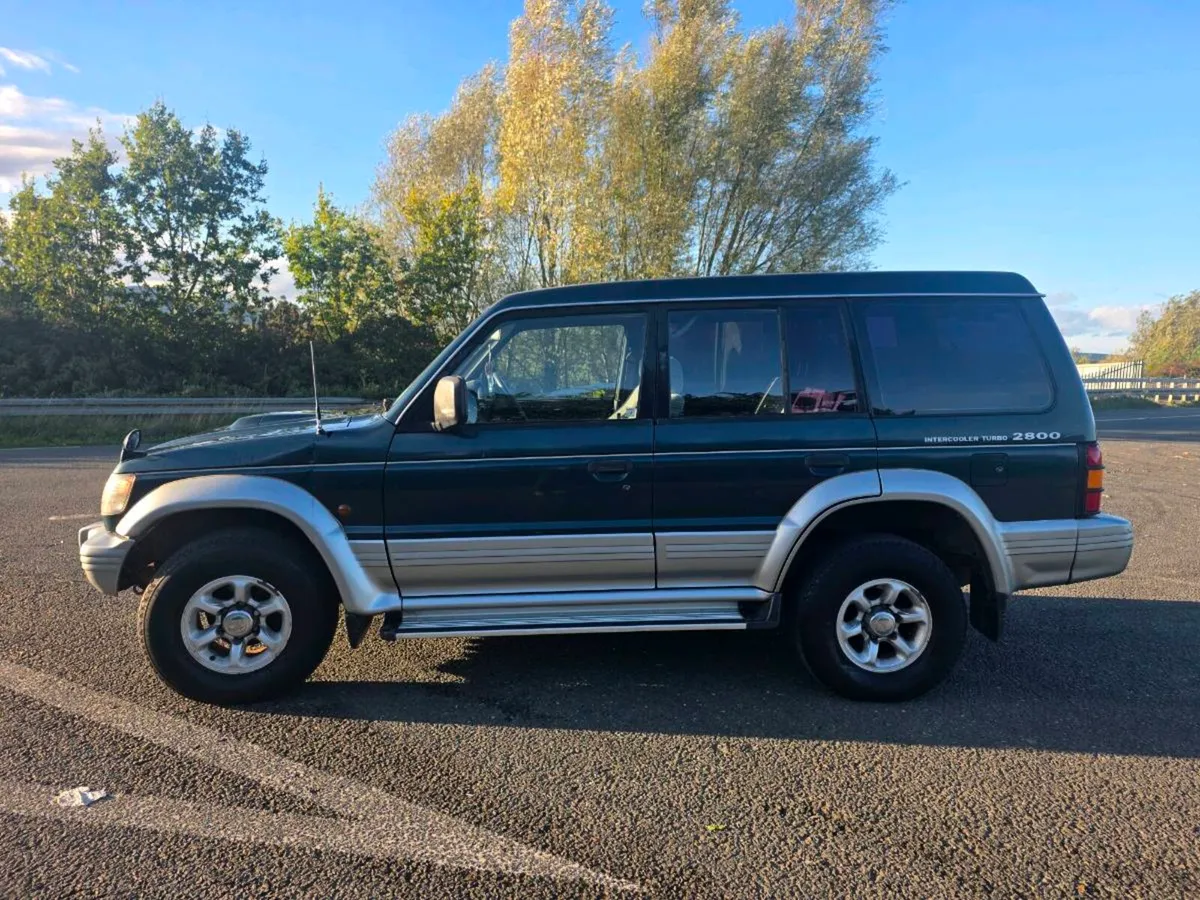 MITSUBISHI PAJERO 2.8 TURBO DIESEL - Image 3